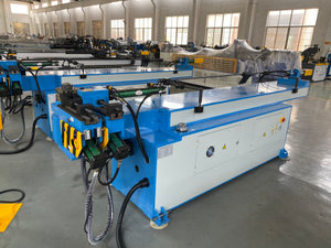 Prix ​​de la machine à cintrer les tuyaux hydrauliques semi-automatiques universels NC